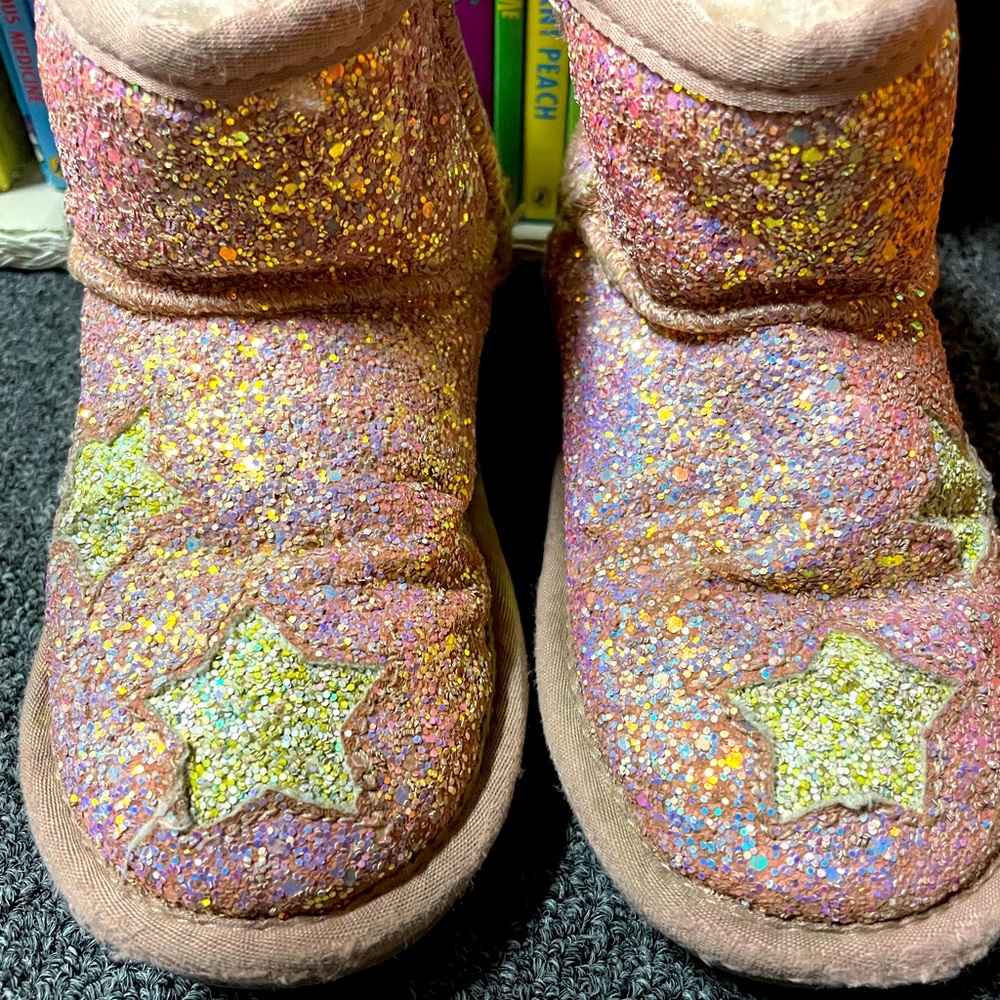 Small girl Ugg boots purchased in Australia!
